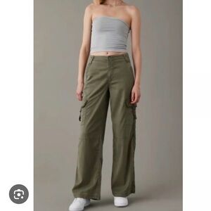 AMERICAN EAGLE Olive Cargo Pants